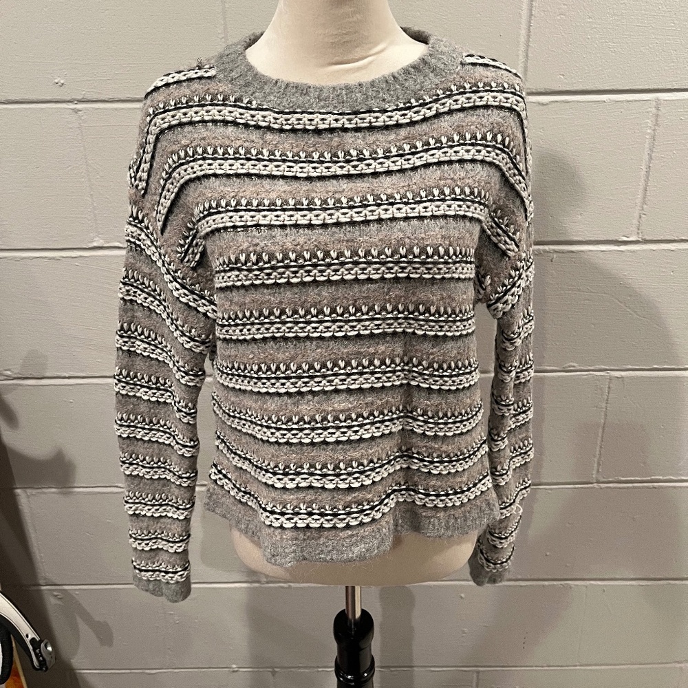 Line Alpaca Sweater Blouse